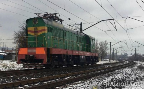 Мужчину переехал тепловоз, еще один обнаружен без сознания в центре Мариуполя (ДОПОЛНЕНО)
