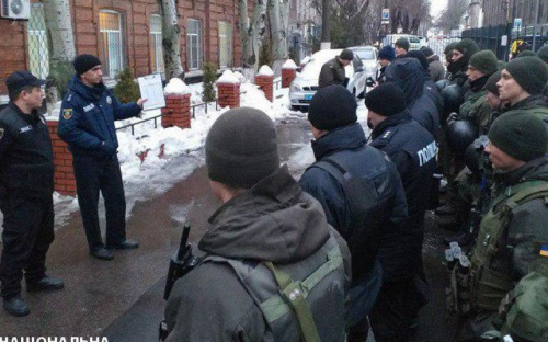 Мариуполь под охраной. В городе задействовано около 300 правоохранителей (ФОТО)