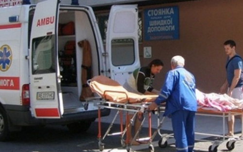 «Из-под раненой кожи сочилась душа»: врачи Мечникова спасают раненого на Донбассе бойца