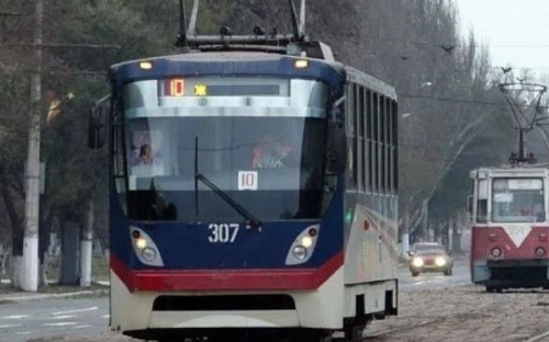 В Мариуполе пассажир трамвая избил кондуктора (ДОПОЛНЕНО)