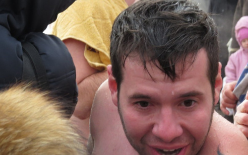 Экшен-купание: Мариупольцы выложили в сеть съемки  обряда Крещения с подводной камеры (ФОТО+ВИДЕО)  