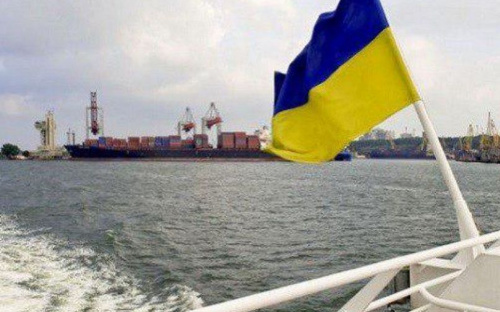 В Азовском море находится минимальное количество судов под украинским флагом