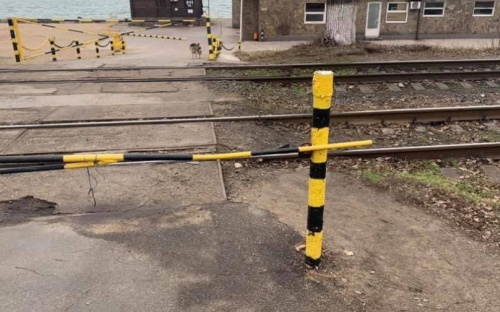 Доступ закрыт: мариупольцы не могут попасть на пляж для людей с инвалидностью