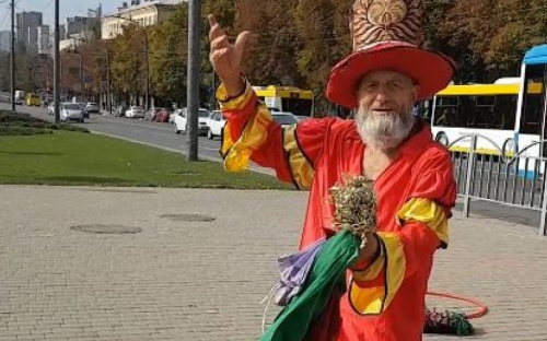 Мариупольский «Санта» показал элементы своего колпака