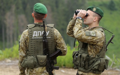Прикордонники знищили два російські танки на Луганщині
