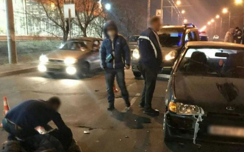 В Мариуполе произошла авария с пострадавшим: движение транспорта затруднено