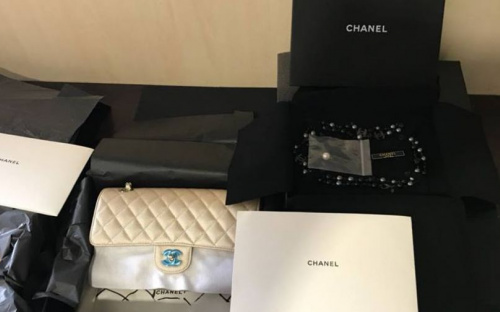 Украшения Chanel перехвачены на линии разграничения при вывозе из «ДНР» (ФОТО)