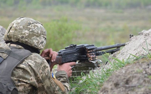 На Троицу боевики 30 раз нарушили режим прекращения огня на Донбассе, в том числе под Мариуполем