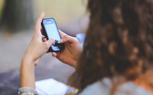 Курьез. Из ревности к интернету мариуполец ограбил возлюбленную