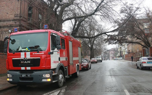 Мариупольские спасатели и полицейские рассказали бездомным о пожарной безопасности (ФОТО)