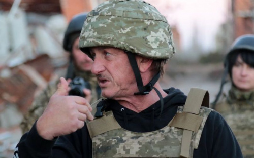 Что удивило американцев во главе с Шоном Пенном во время визита в Приазовье
