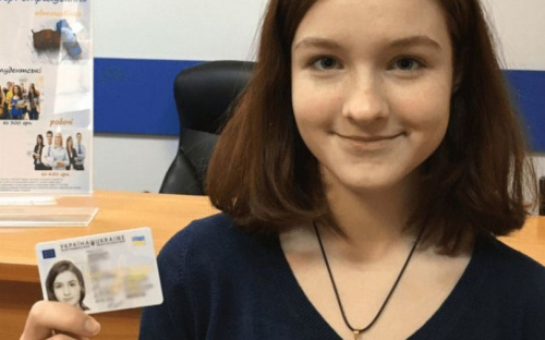 Что делать переселенцам в случае потери ID-паспорта: советы юристов