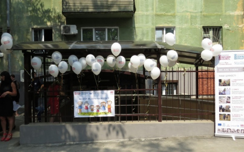 Европейские партнеры подарили Мариуполю центр поддержки семей переселенцев (ФОТО+ВИДЕО)
