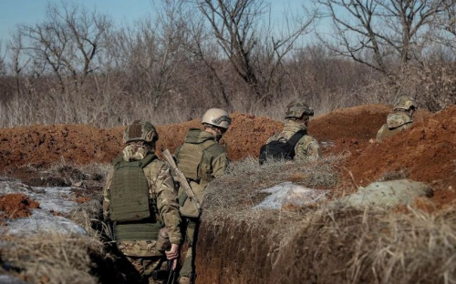 Боевики 13 раз нарушили тишину: ранены двое военных. Вблизи Мариуполя стреляют из гранатометов