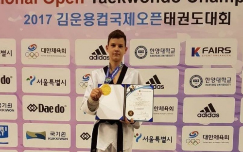 Мариуполец выборол «золото» на международном чемпионате по тхэквондо