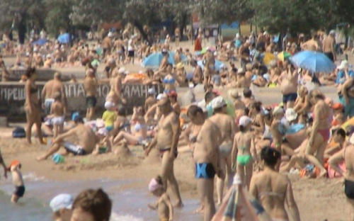 За выходные посещаемость пляжей Мариуполя достигла 32,5 тыс. человек (ФОТО)