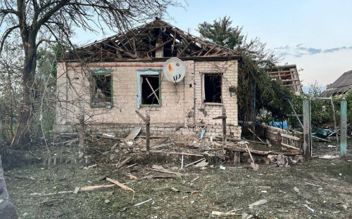 Люди загинули на лавочці під будинком: відомі наслідки обстрілу Лиманської громади