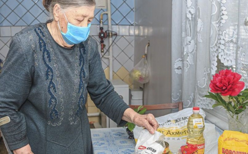 На Донетчине и Луганщине помощь Рината Ахметова получат 10 000 ветеранов труда (ФОТО)
