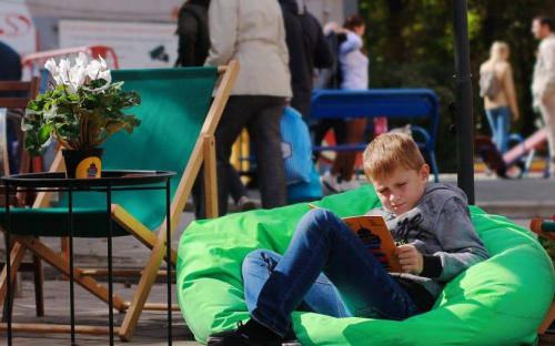 Книжный фестиваль в Мариуполе ищет волонтеров: нужно рассказывать о книгах и общаться с писателями