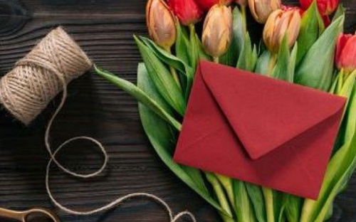 Что подарить? ТОП-5 советов для мариупольцев перед самым весенним праздником