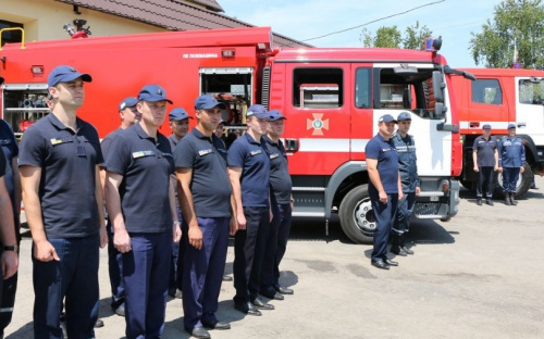 Спасатели Мариуполя оценили новую технику и оборудование (ФОТО) 