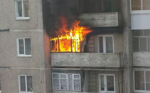 В Мариуполе пожары в двух пятиэтажках 