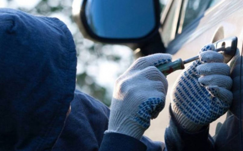 В Мариуполе житель Луганска вскрыл более сорока автомобилей