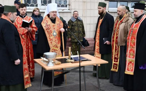 В Мариуполе на месте будущей часовни заложили капсулу времени