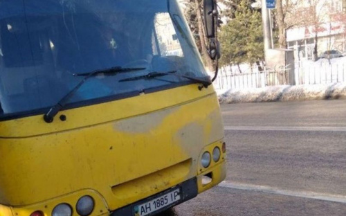 В Мариуполе очередной конфликт в маршрутке вызвал большой резонанс (ФОТО+ВИДЕО)