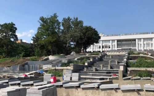 Благоустройство парка имени Гурова в Мариуполе близится к завершению. Что уже сделано