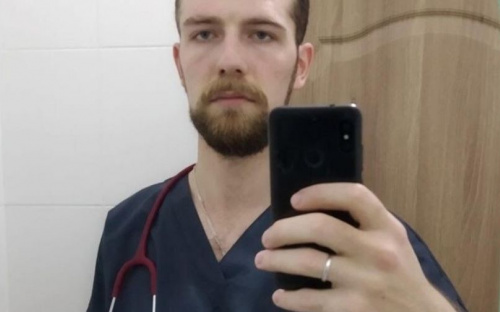 Исповедь врача с Левого берега Мариуполя: детей обезболивали перед смертью