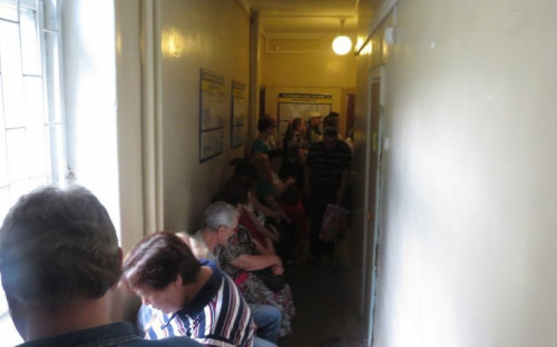 В Пенсионном фонде Мариуполя сбой электронной очереди? (ФОТО)