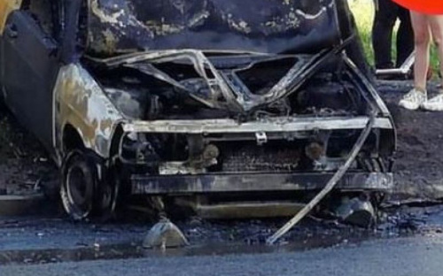 В Мариуполе припаркованные автомобили пострадали в результате пожара и «пьяного» ДТП