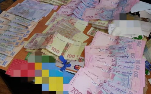 В Донбассе работники Пенсионного фонда наживались на переселенцах (ФОТО)