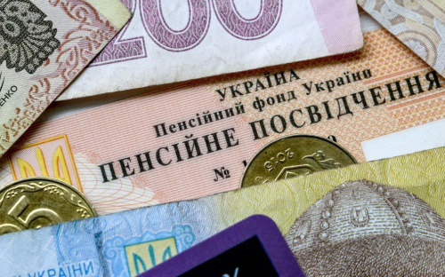 В Україні понад 50% пенсіонерам платять менше $100, частка тих, хто отримує понад 10 тис, зросла - що відомо