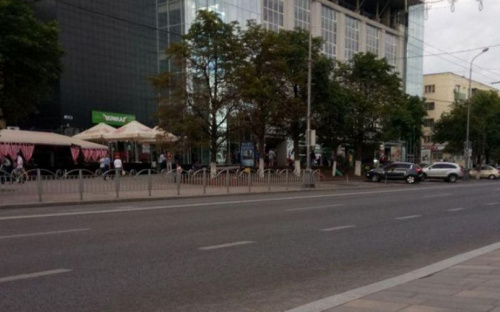 В Мариуполе вандалы воюют за первенство в центре города (ФОТО)