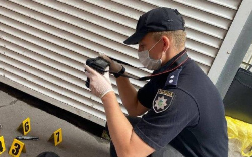 Заколол пинцетом: в Мариуполе задержали подозреваемого в убийстве на Центральном рынке