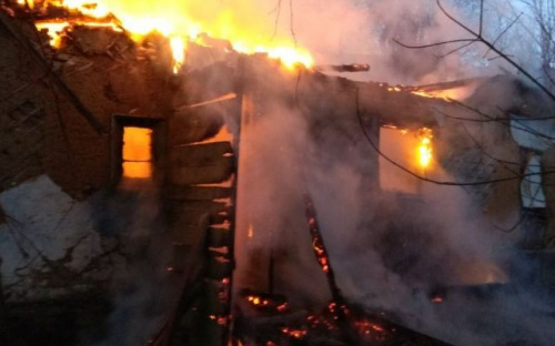 На Донетчине во время тушения пожара нашли тело без признаков жизни