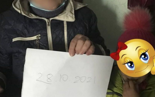 В Мариуполе потерявшийся ребенок гулял босой по холоду 