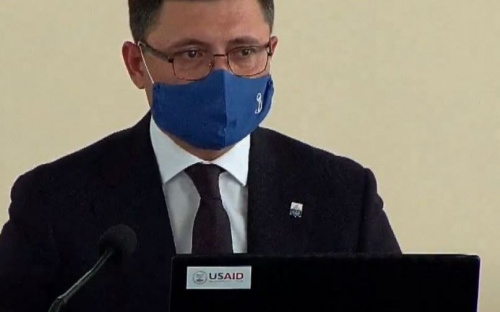 «В их руках наше здоровье»: Бойченко поблагодарил мариупольских медиков за борьбу с COVID-19