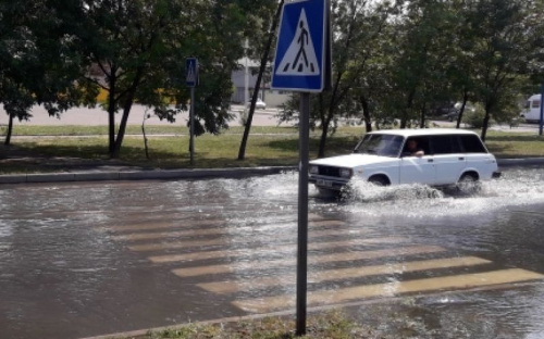 Мариуполь утопает в «душистых» реках