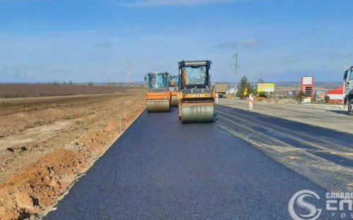 Ремонт участка дороги под Мариуполем близится к завершению