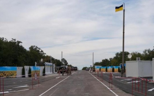 Главные проблемы КПВВ – очереди, отсутствие условий и сбои компьютера