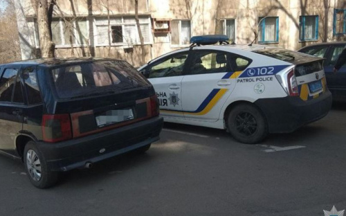 За рулем угнанного автомобиля полицейские Мариуполя обнаружили 68-летнюю даму (ФОТО)
