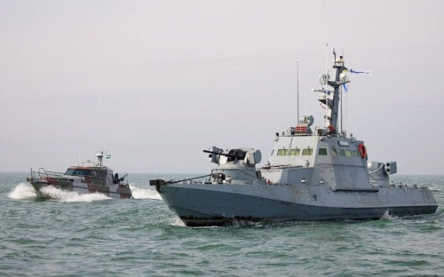 Владимир Зеленский вышел в Азовское море и проверил охрану водных рубежей вблизи Мариуполя