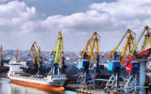 Оккупанты хотят украсть из порта в Мариуполе металл на 170 млн долларов