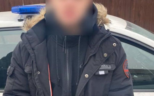 Сам себя выдал: в Мариуполе задержали «закладчика» наркотиков