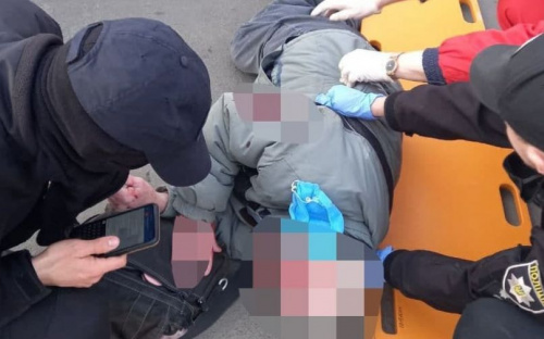 В Мариуполе автомобиль сбил 79-летнего мужчину