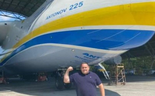 Мариуполец Александр Лашин поучаствует в установлении рекорда, протянув один из самых больших самолетов мира