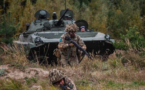 ЗСУ відбили майже півсотні атак у напрямку Авдїівки, Мар’їнки та Бахмута  - карта